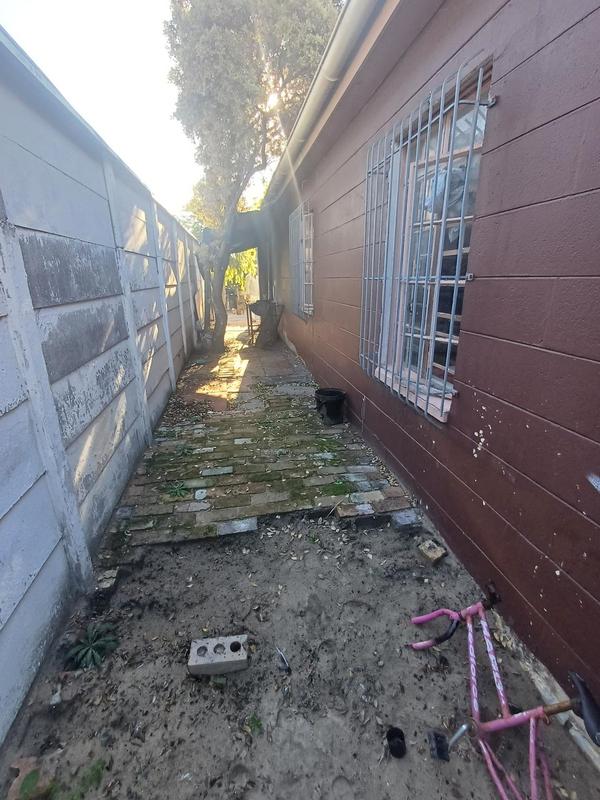 3 Bedroom Property for Sale in New Woodlands Western Cape
